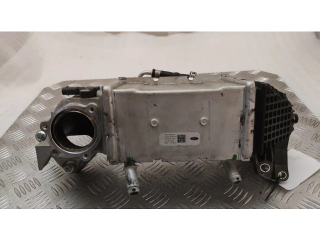 Интеркулер  HG9Q6C896AD   Ford Kuga III 2.0