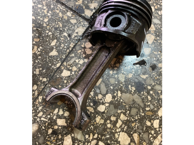  Поршень  7657X  Renault Kangoo I  