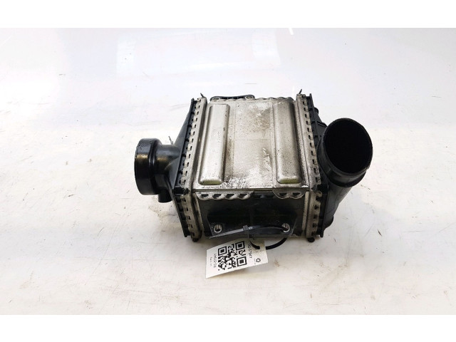 Радиатор интеркулера A6510901800   Mercedes-Benz C W205