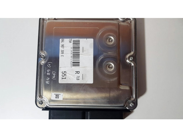 Řídící jednotka 06L907309E, 0261S18388   Audi A4 S4 B9 2019