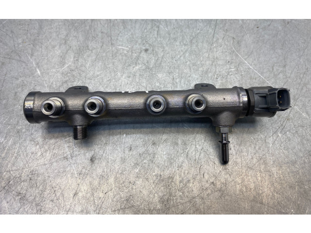 Vstřikovací lišta 31432834   Volvo XC90  pro naftový motor 2.0  