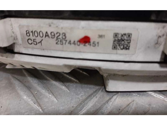 Přístrojová deska  Mitsubishi Grandis 2008 8100A923  