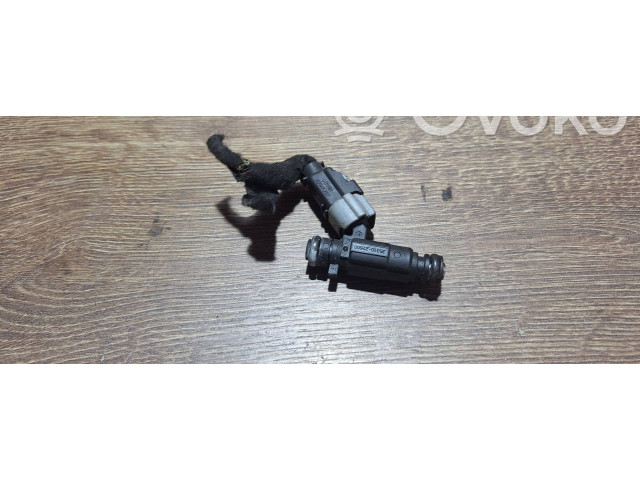 Vstřikovač 9260930006   KIA Cerato     