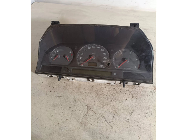 Панель приборов 9451530   Volvo S70  V70  V70 XC       