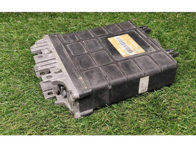 Блок управления двигателем ECU 1H0907311, 0261200701   Volkswagen Golf III 1996