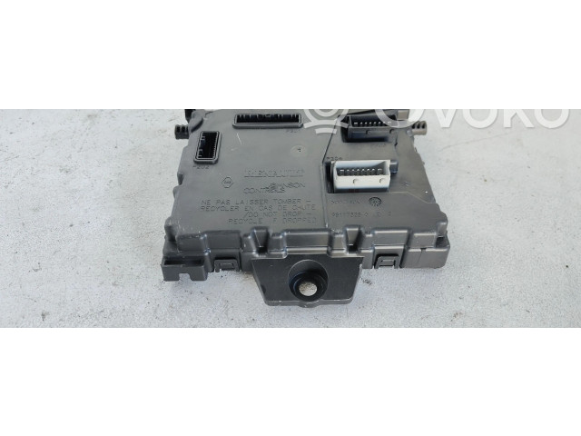   Pojistková skříňka 8200870483   Nissan Primera 2001