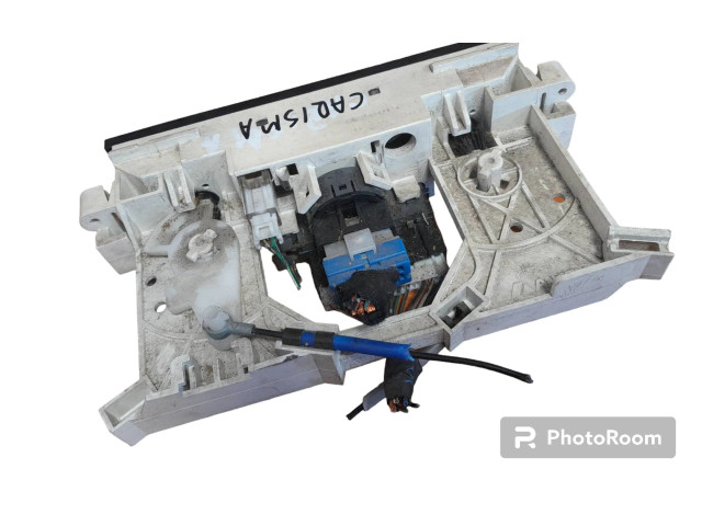 Блок управления климат-контролем MR500529   Mitsubishi Carisma