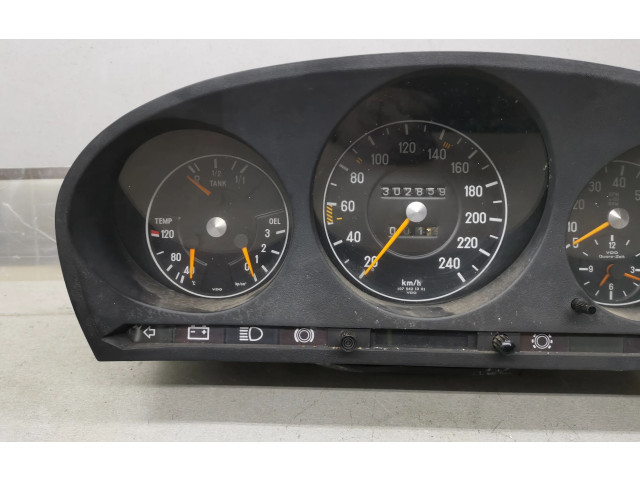 Панель приборов 87001021   Mercedes-Benz S W116       