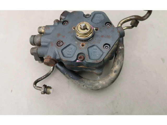 Vstřikovací lišta 0438100153   Audi 100 200 5000 C3  pro benzínový motor 2.2  