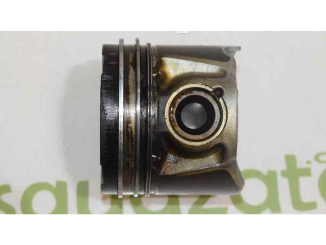 Píst 93177293, 93192654   Opel Corsa C     