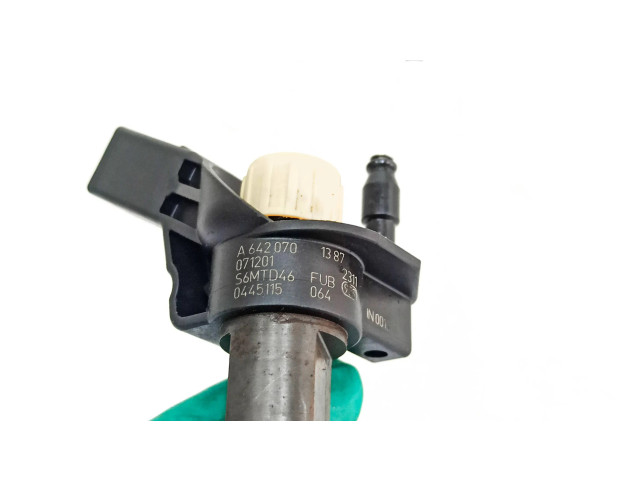 Форсунка A6420701387, 071201    Mercedes-Benz R W251 для дизельного двигателя 642950 3