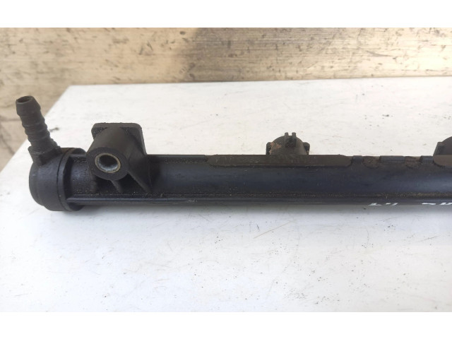 Vstřikovací lišta 036133320   Audi A2     