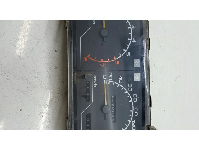 Панель приборов NA9200   Nissan Bluebird       