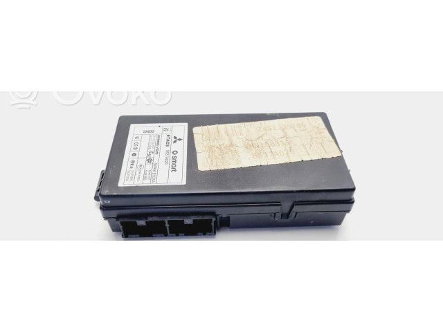 Комплект блоков управления MR951770, MM0038001   Mitsubishi Colt