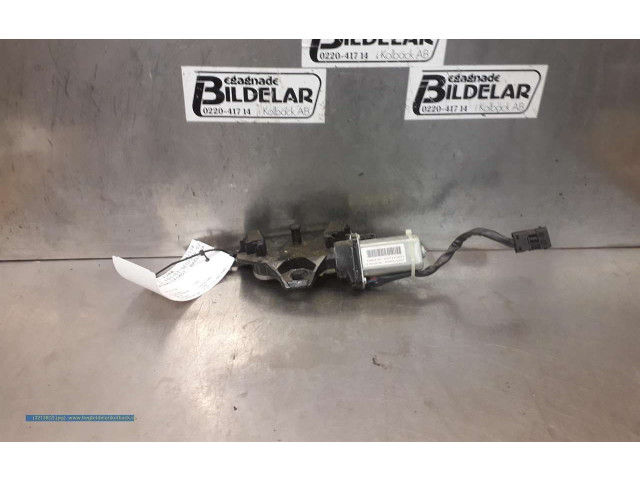 Замок багажника 489051060    BMW 5 E60 E61 2004 - 2010 года