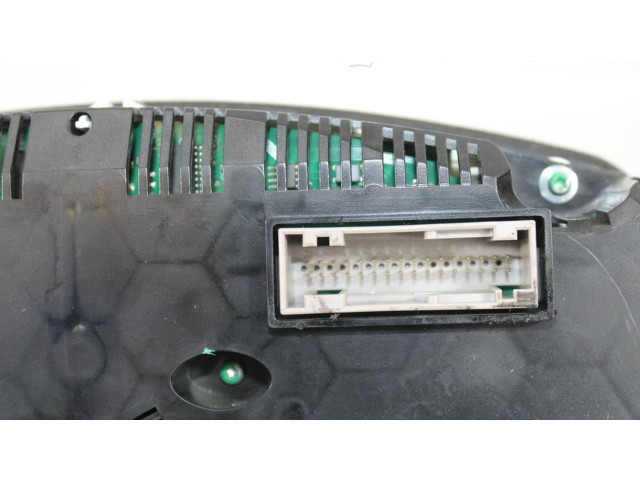 Панель приборов 8R0920981H   Audi Q5 SQ5       