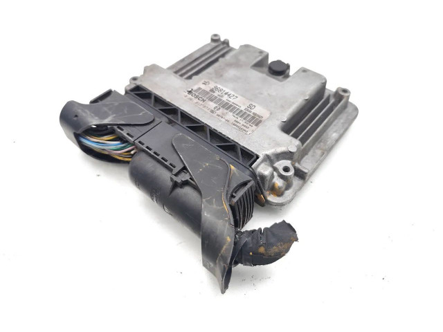 Řídící jednotka 96814427, 0281013873   Opel Antara 2008
