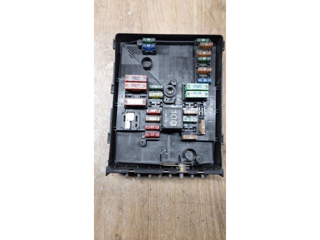 Блок предохранителей 1K0937125A, 017183071   Volkswagen Golf Plus    