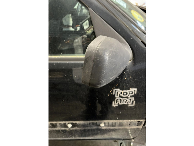 Zpětné zrcátko  Peugeot 106 2002  8148KP  