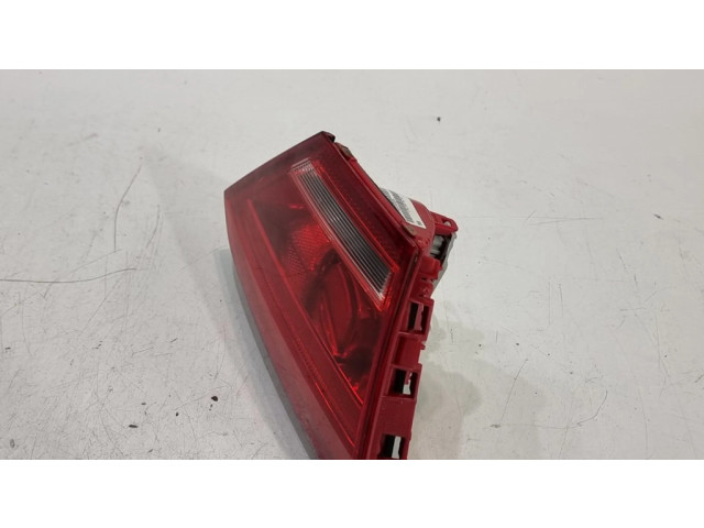 Задний фонарь левый 561945093    Volkswagen PASSAT B7 USA   2012-2019 года