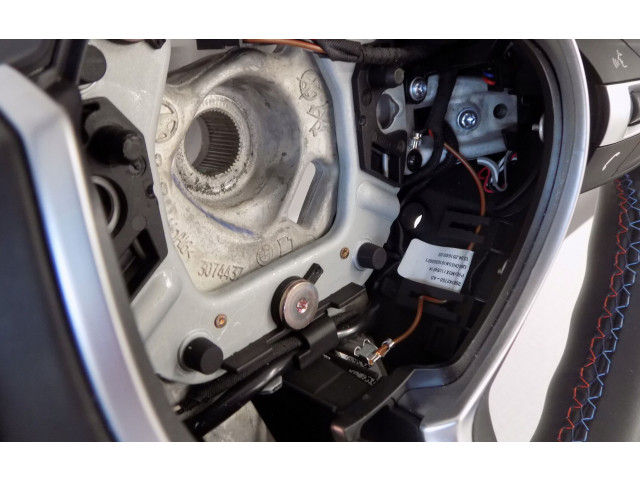Volant BMW M3 F80 2014 8142750  