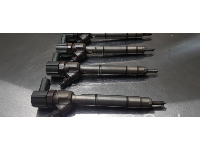 Vstřikovač 0445110320   Hyundai i30  pro naftový motor 1.6  