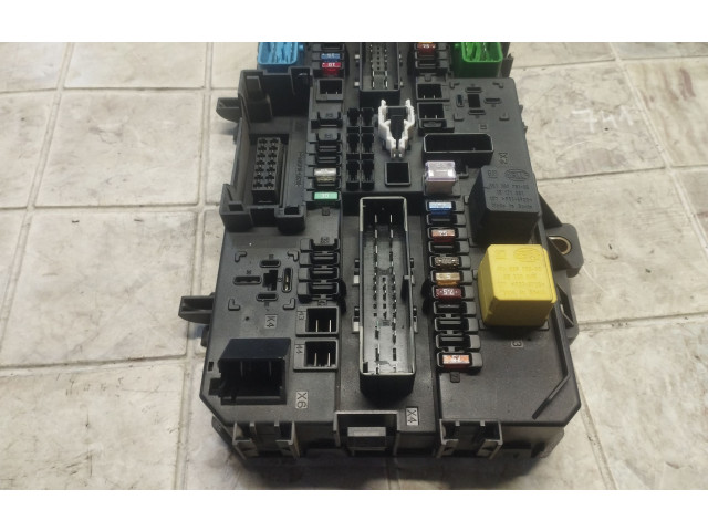   Pojistková skříňka 13145017, 5DK00866930   Opel Astra H 2004