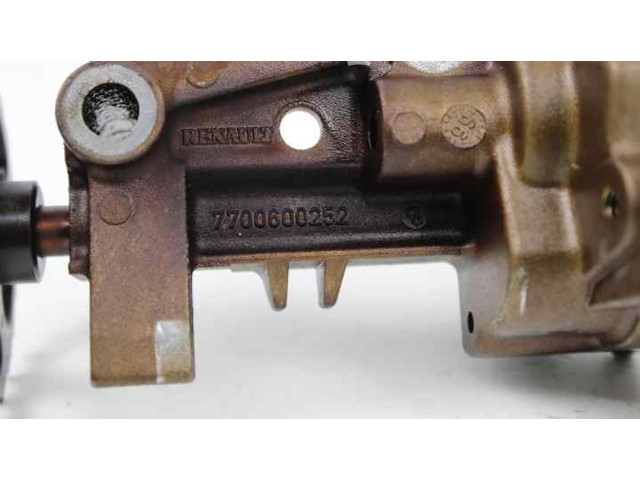 Čerpadlo oleje 7700600252   Renault Laguna I   