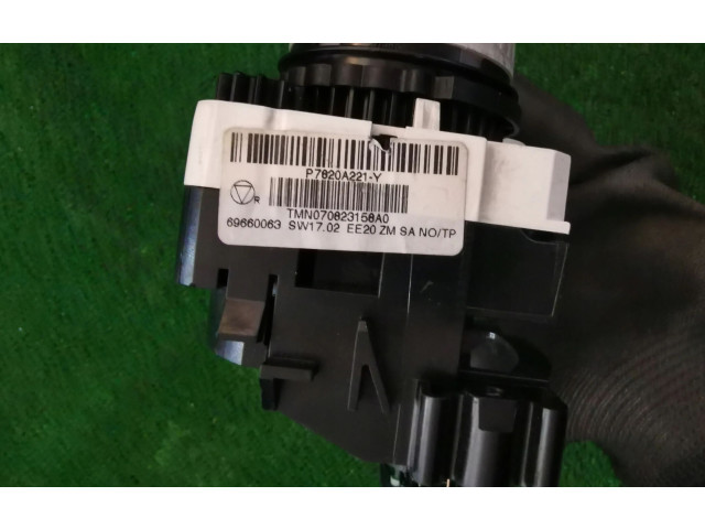 Блок управления климат-контролем 69667016   Mitsubishi Colt