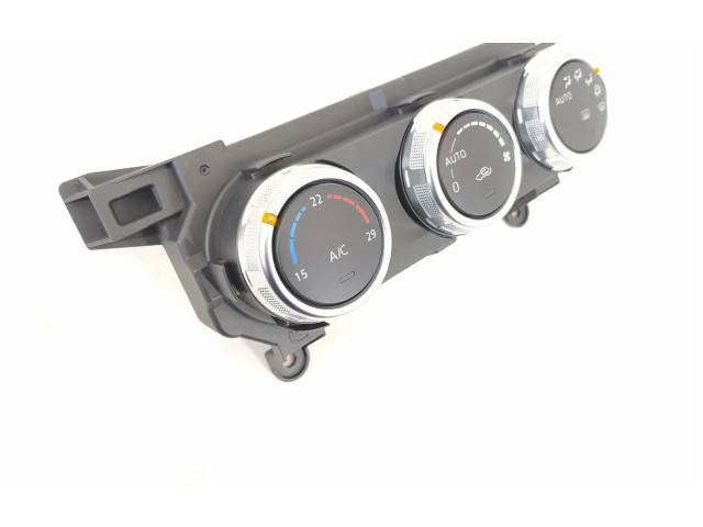 Блок управления климат-контролем 61190C8B09   Mazda CX-3