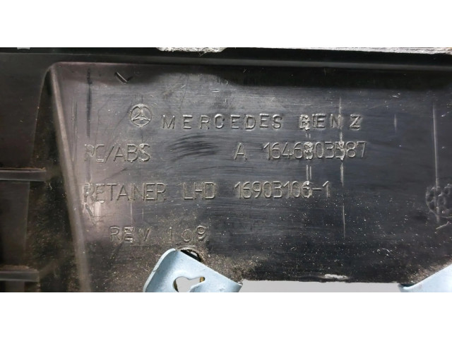 Подушка безопасности для колен A1648600702   Mercedes-Benz ML W164