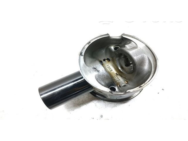 Píst 0840ZR, 13R3   BMW X1 E84  pro naftový motor 2.0 N47D20C 