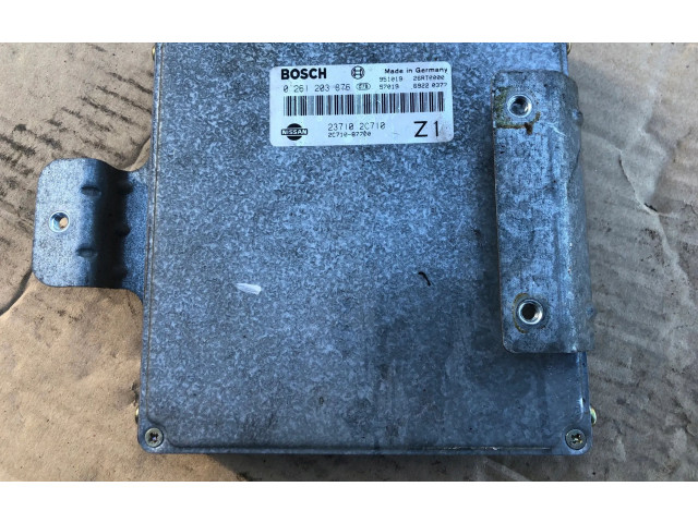 Řídící jednotka 2C71087700, 237102C710   Nissan Serena 1995