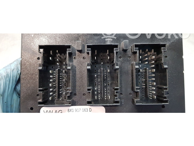 Блок комфорта 8X0907063D, 5DK009658   Audi A1   