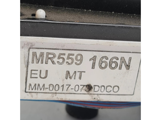 Přístrojová deska  Mitsubishi L200 2005 MR559166N, MM0017073D0C0  