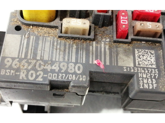 Řídící jednotka 9807028580, 0281013334   Peugeot 5008 2010