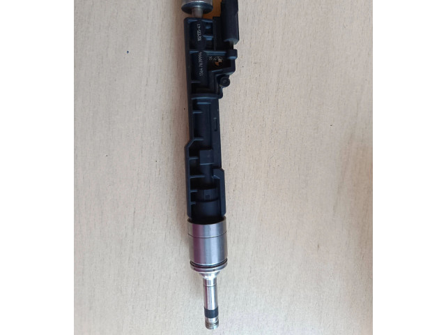 Vstřikovač 13647639994, 10213541   BMW 4 F32 F33  pro benzínový motor 3.0  