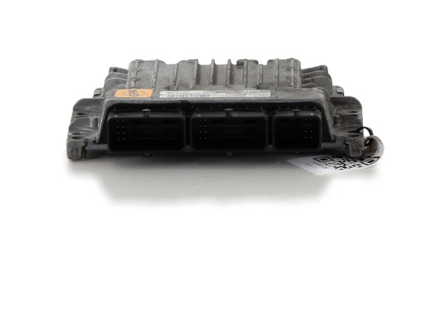 Řídící jednotka 237100386R, X0-6835C   Renault Trafic I 2010