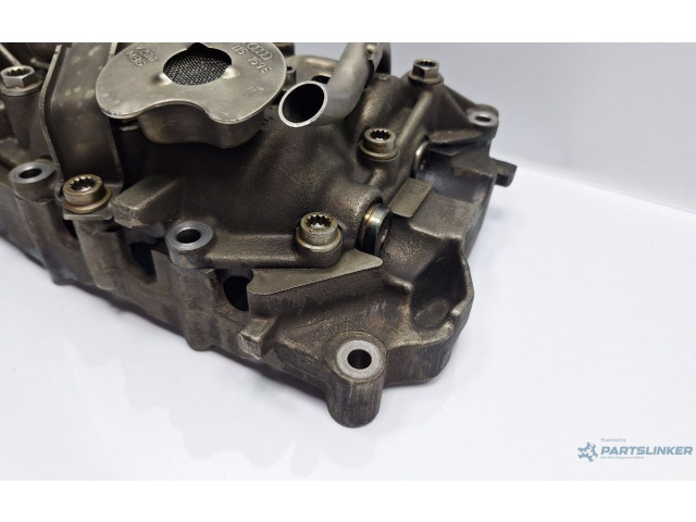 Масляный насос   03G115105A, 03G115105A  Volkswagen PASSAT B6 