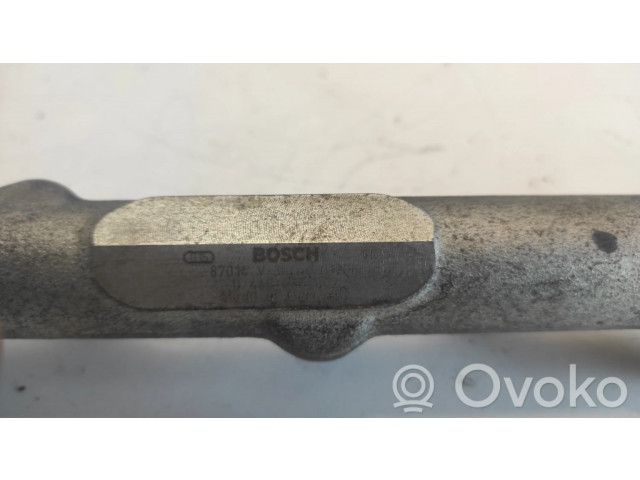 Vstřikovací lišta 0445216002, 01706   BMW 5 E39  pro naftový motor 3.0  