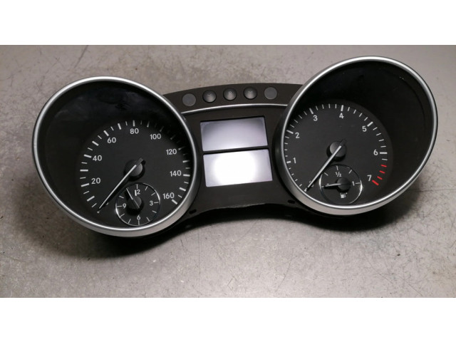 Přístrojová deska  Mercedes-Benz GL X164 2009 A1645407048, 1645407048  