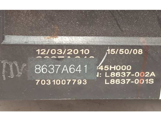 Pojistková skříňka Řídící jednotka BSM 8637A641   Mitsubishi ASX 2010
