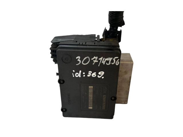 Jednotka ABS 30714956, P30714952   Volvo XC90 2004