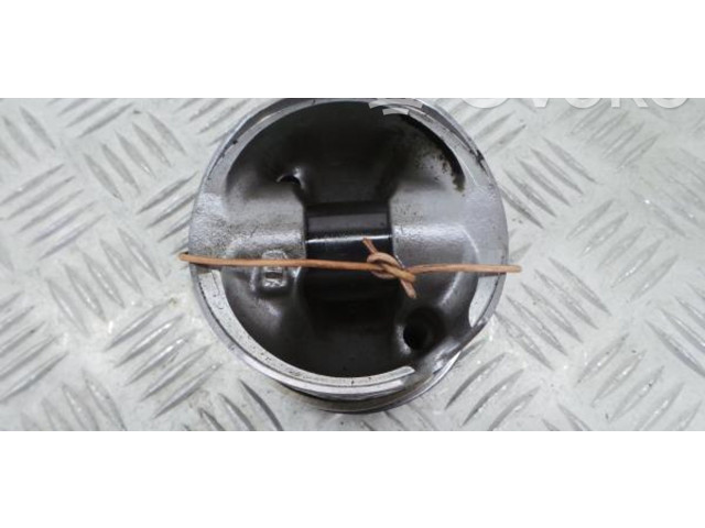 Píst A6510302517, 143110076411X   Mercedes-Benz CLA C117 X117 W117    OM 651.930 