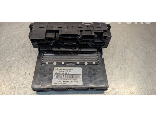 Блок предохранителей 2095450201, 5DK00848500   Mercedes-Benz CLK A209 C209