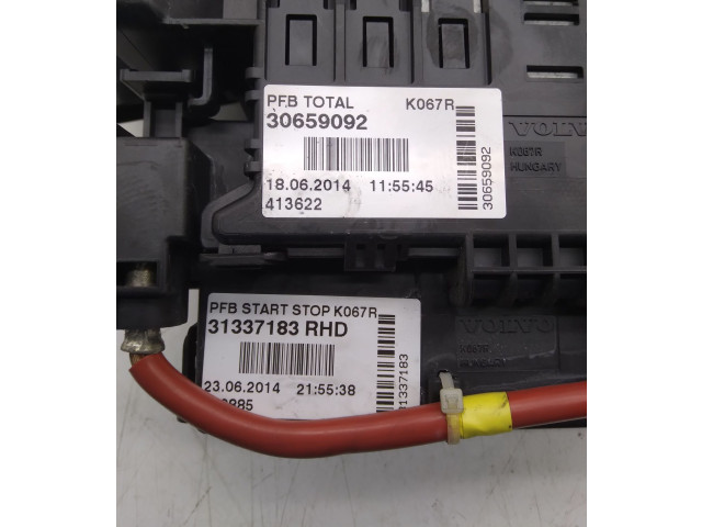  Pojistková skříňka 30659092, 31337183   Volvo V60 2015