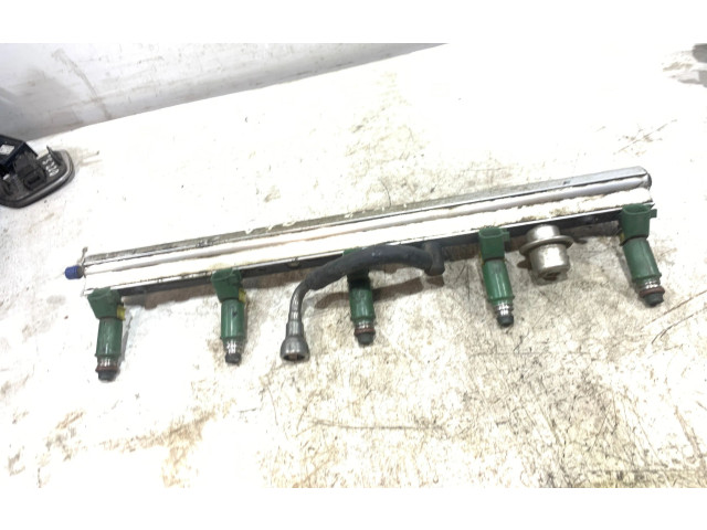 Vstřikovací lišta 9202710, 2164146   Volvo XC70     