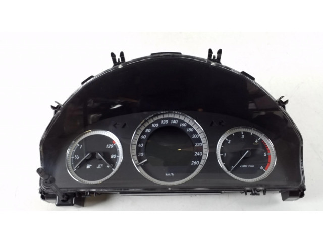 Панель приборов A2049004300   Mercedes-Benz C W204       