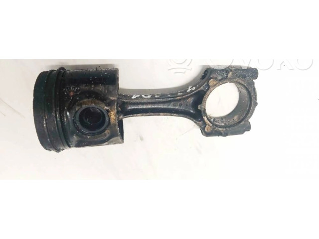 Píst 82L73, 82L73   Toyota Avensis T250     