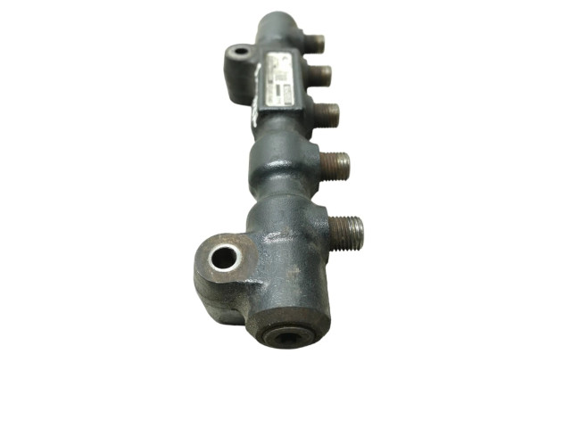 Топливная рампа 9654592680   Peugeot Partner  